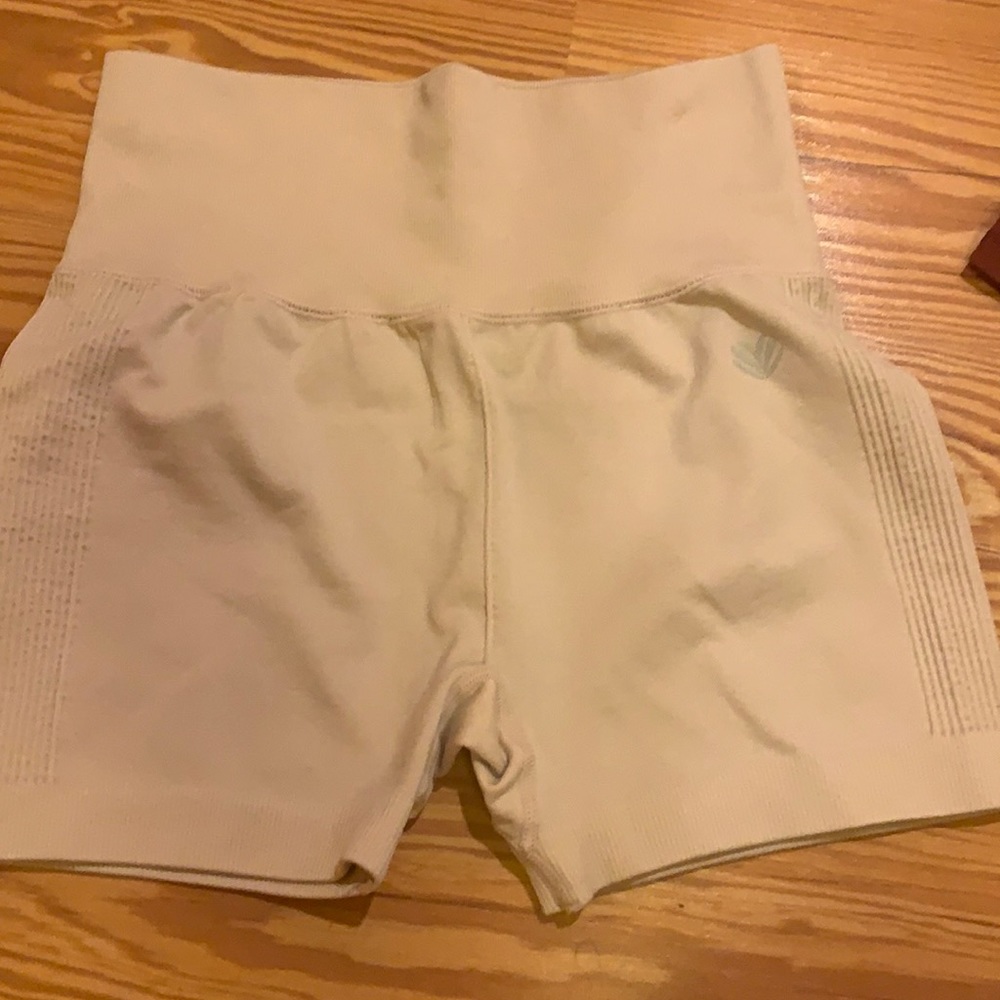 Nice Gym short size s spandex